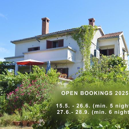 Apartment Zoja Pinezići エクステリア 写真