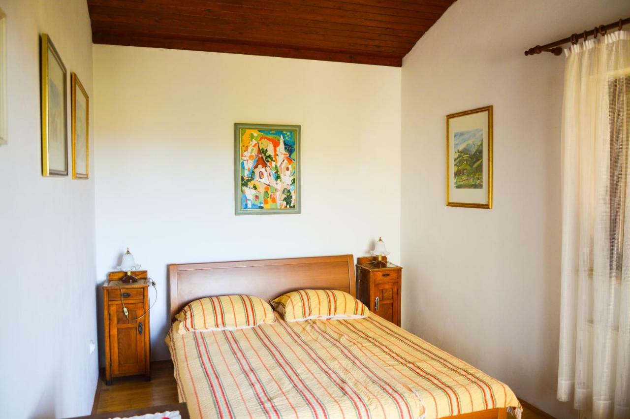 Apartment Zoja Pinezići エクステリア 写真